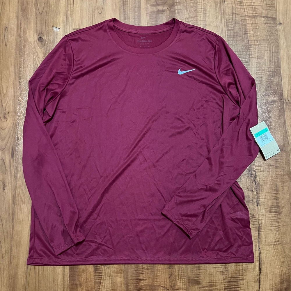 Nike Legend Women’s Long Sleeve Tee - Maroon